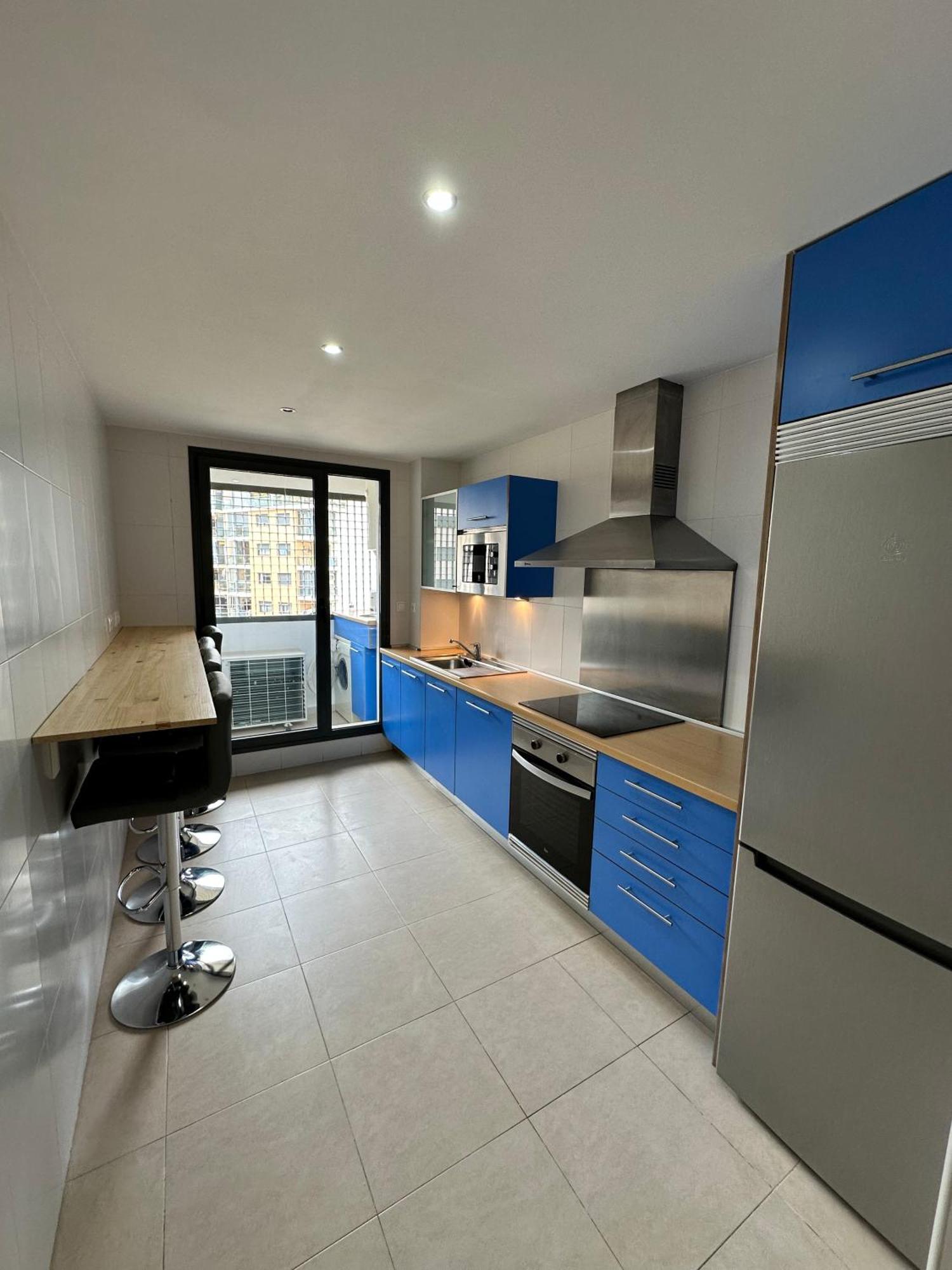 Luxurious, Newly-Renovated Large 2-Bedroom Condo By The Beach Μπένιντορμ Εξωτερικό φωτογραφία